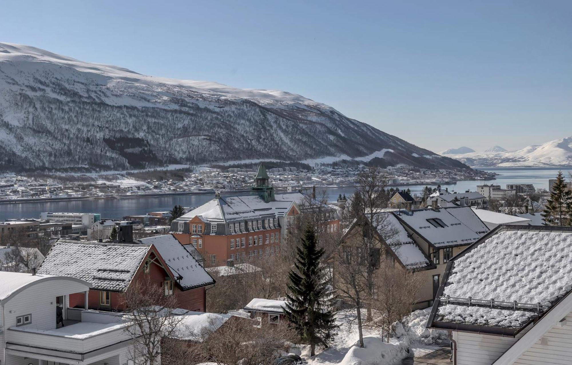 Cozy Central Loft Apartment With Amazing View Tromsø Extérieur photo