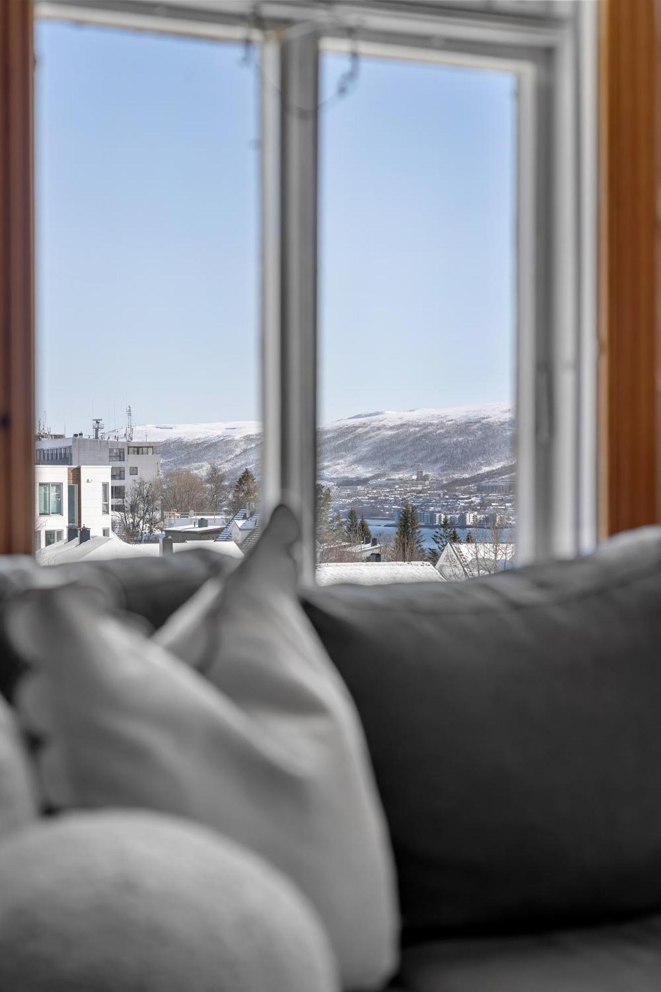 Cozy Central Loft Apartment With Amazing View Tromsø Extérieur photo