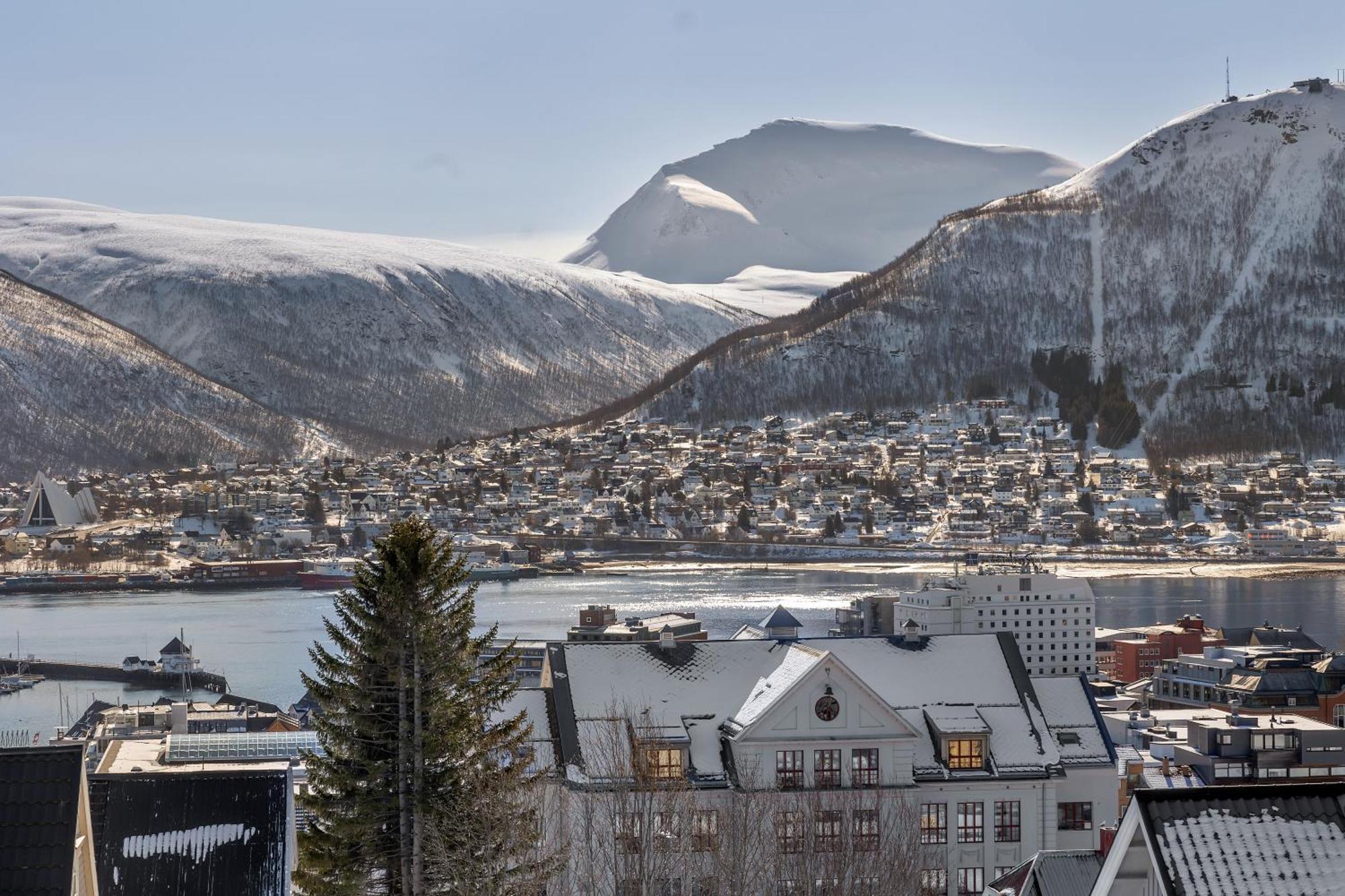 Cozy Central Loft Apartment With Amazing View Tromsø Extérieur photo
