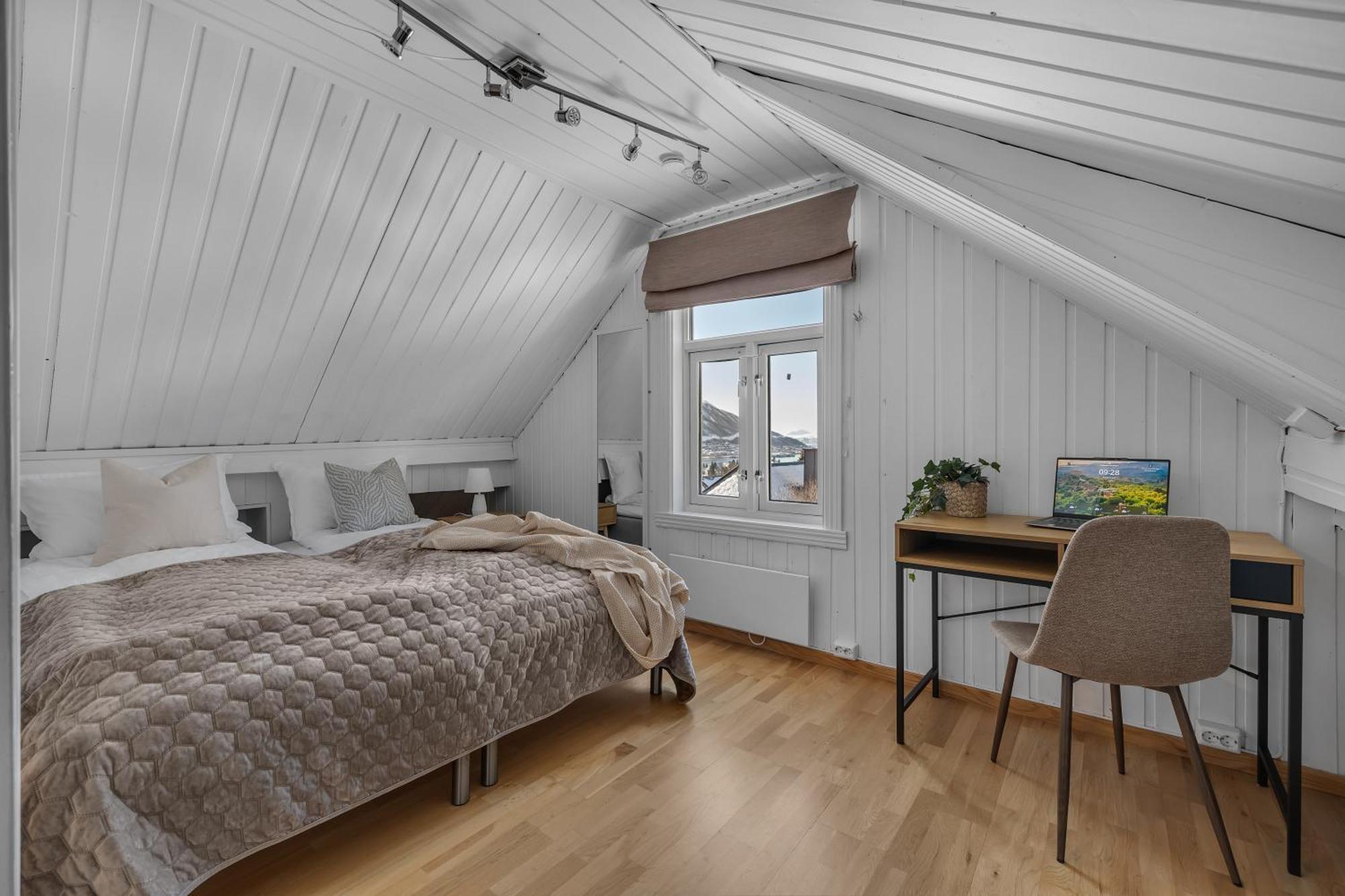 Cozy Central Loft Apartment With Amazing View Tromsø Extérieur photo