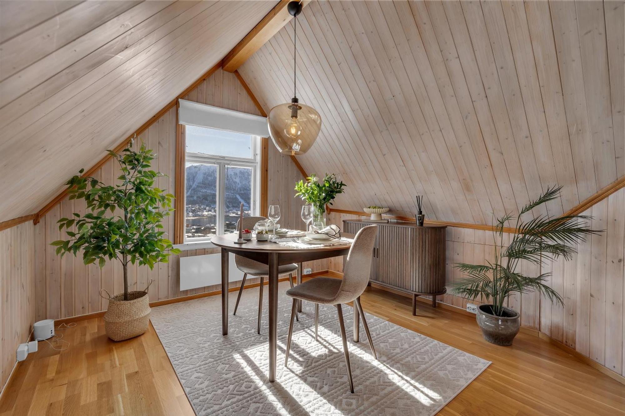 Cozy Central Loft Apartment With Amazing View Tromsø Extérieur photo